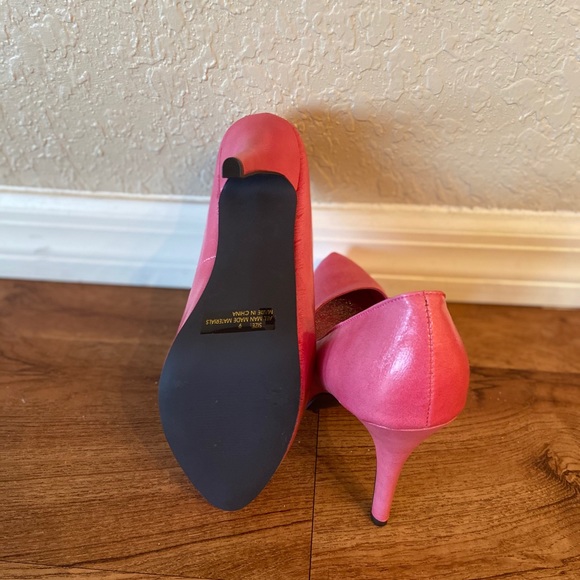 Pink Pumps - Picture 2 of 5